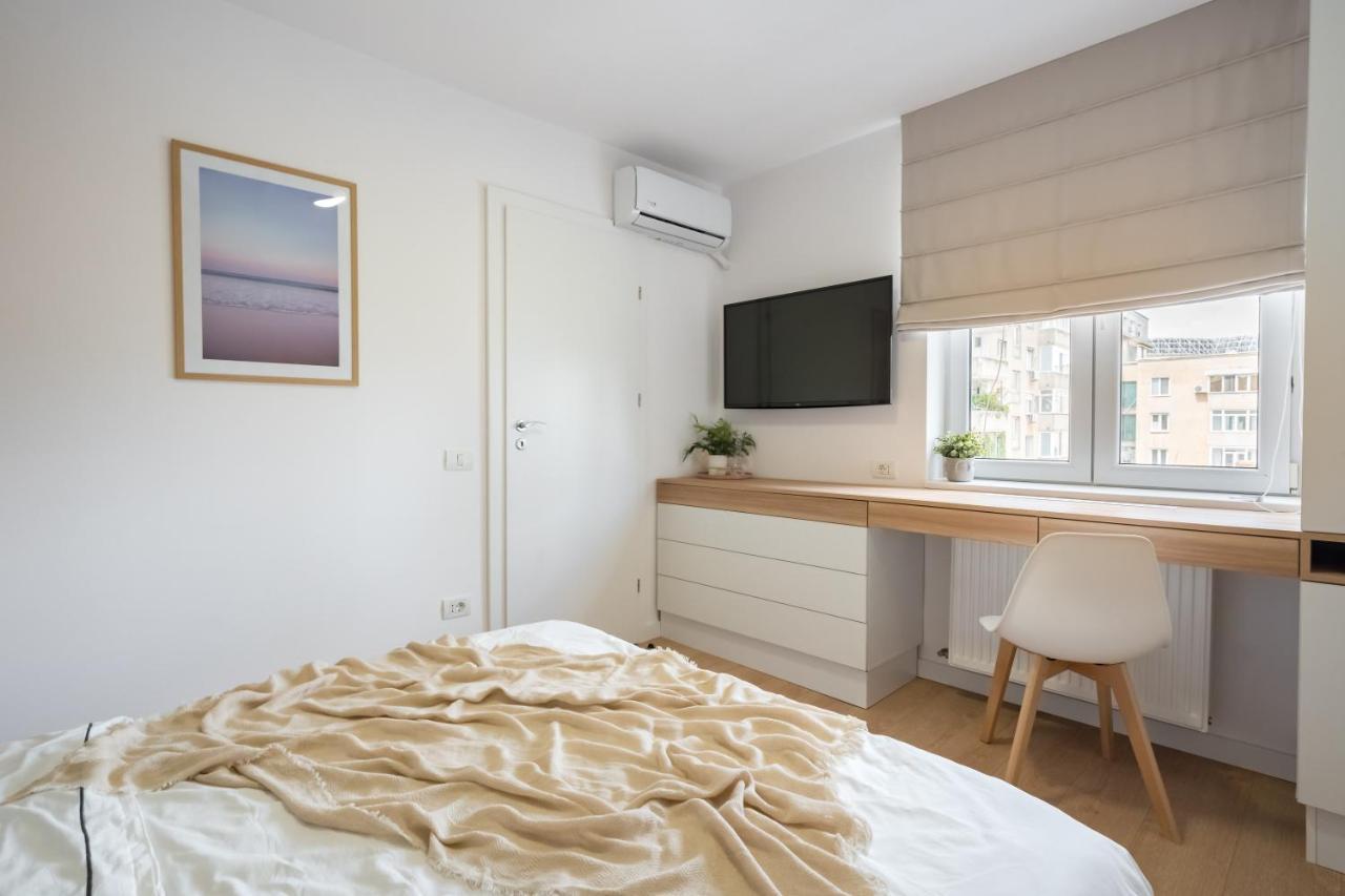 Candy Land Downtown Apartment Bucharest Exterior photo