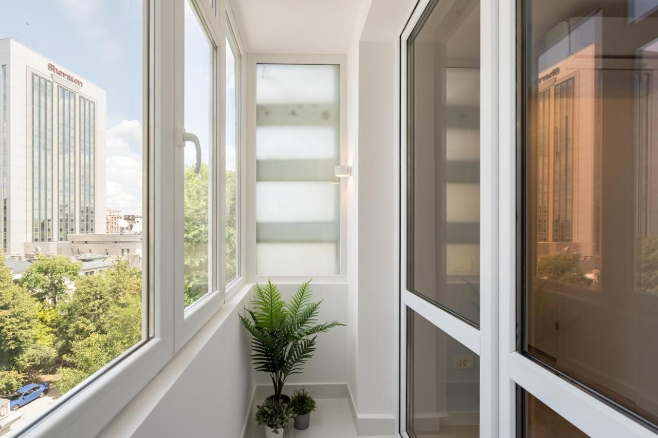 Candy Land Downtown Apartment Bucharest Exterior photo